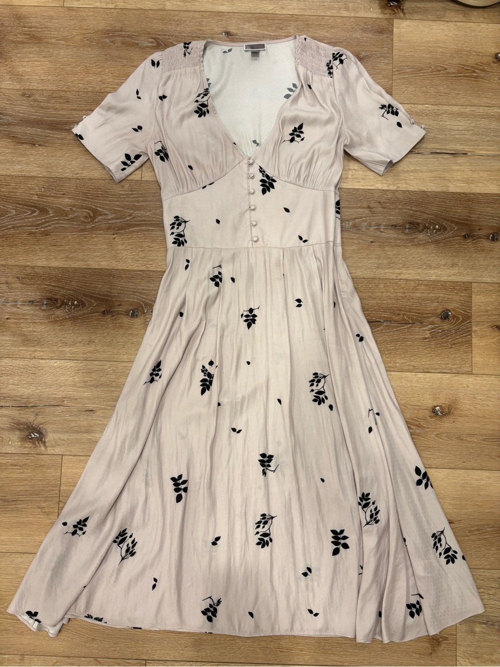 Beautiful Fall Chelsea28 Taupe Midi Dress with Black Floral Print- Size Small